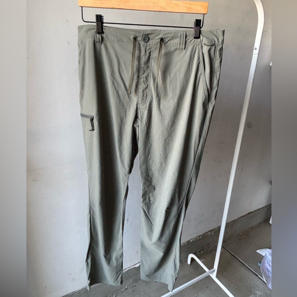 SOLD - REI Savannah Men's Olive Green Hiking Pants 34/30